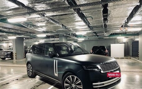 Land Rover Range Rover IV рестайлинг, 2022 год, 20 000 000 рублей, 3 фотография