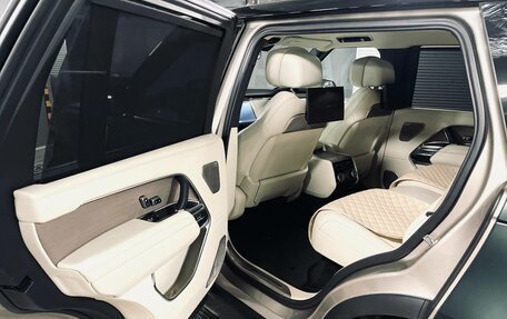 Land Rover Range Rover IV рестайлинг, 2022 год, 20 000 000 рублей, 21 фотография