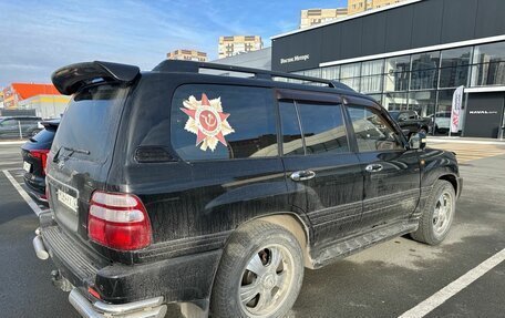 Toyota Land Cruiser 100 рестайлинг 2, 2003 год, 1 860 000 рублей, 3 фотография