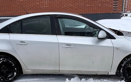 Chevrolet Cruze II, 2013 год, 800 000 рублей, 6 фотография