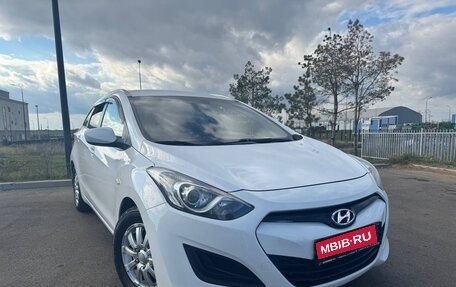 Hyundai i30 II рестайлинг, 2013 год, 900 000 рублей, 1 фотография