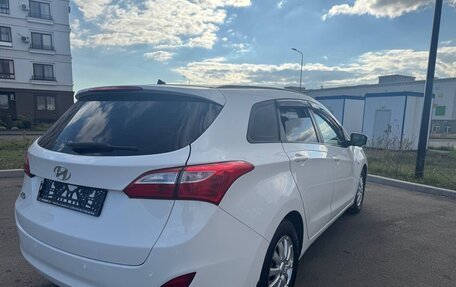 Hyundai i30 II рестайлинг, 2013 год, 900 000 рублей, 4 фотография