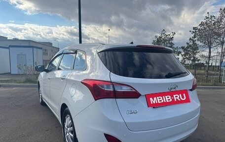 Hyundai i30 II рестайлинг, 2013 год, 900 000 рублей, 5 фотография