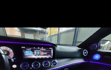 Mercedes-Benz E-Класс, 2020 год, 3 799 000 рублей, 5 фотография