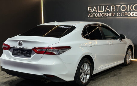 Toyota Camry, 2018 год, 2 470 000 рублей, 4 фотография