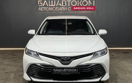 Toyota Camry, 2018 год, 2 470 000 рублей, 2 фотография