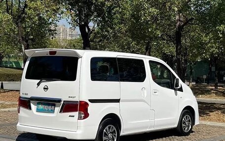 Nissan NV200, 2018 год, 1 510 000 рублей, 4 фотография
