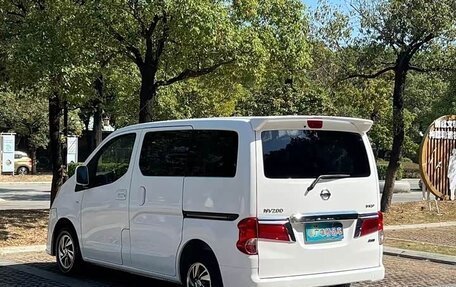 Nissan NV200, 2018 год, 1 510 000 рублей, 6 фотография