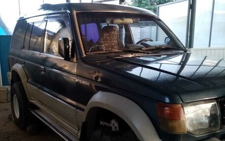 Mitsubishi Pajero III рестайлинг, 1992 год, 550 000 рублей, 2 фотография