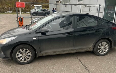 Hyundai Solaris II рестайлинг, 2022 год, 1 935 000 рублей, 4 фотография