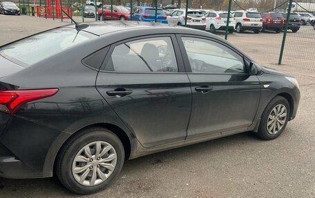 Hyundai Solaris II рестайлинг, 2022 год, 1 935 000 рублей, 14 фотография
