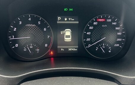 Hyundai Solaris II рестайлинг, 2022 год, 1 935 000 рублей, 6 фотография