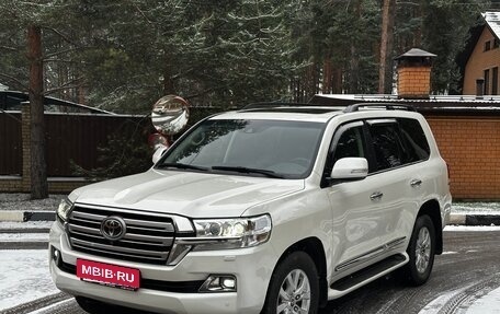 Toyota Land Cruiser 200, 2020 год, 8 290 000 рублей, 13 фотография