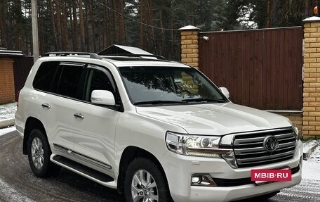 Toyota Land Cruiser 200, 2020 год, 8 290 000 рублей, 7 фотография