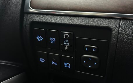 Toyota Land Cruiser 200, 2020 год, 8 290 000 рублей, 27 фотография