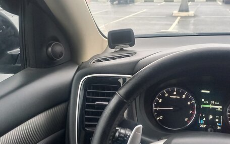 Mitsubishi Outlander III рестайлинг 3, 2013 год, 1 160 000 рублей, 11 фотография