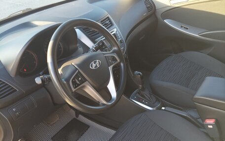 Hyundai Solaris II рестайлинг, 2014 год, 800 000 рублей, 6 фотография