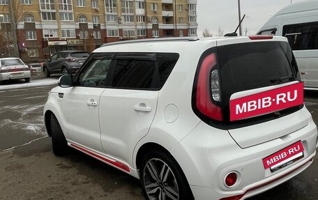 KIA Soul II рестайлинг, 2018 год, 1 390 000 рублей, 12 фотография