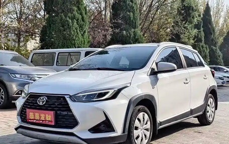 Toyota Yaris XP150 рестайлинг, 2022 год, 1 310 998 рублей, 1 фотография