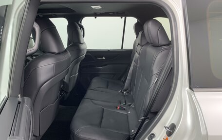 Lexus LX, 2024 год, 23 650 000 рублей, 11 фотография