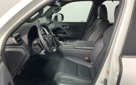 Lexus LX, 2024 год, 23 650 000 рублей, 18 фотография