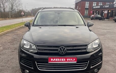 Volkswagen Touareg III, 2013 год, 1 680 000 рублей, 1 фотография