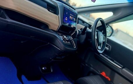 Honda Freed II, 2017 год, 1 750 000 рублей, 13 фотография