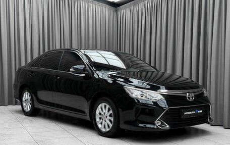Toyota Camry, 2017 год, 2 389 000 рублей, 3 фотография