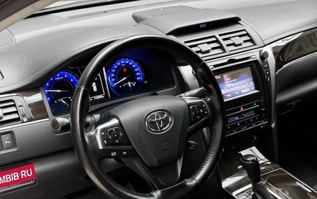 Toyota Camry, 2017 год, 2 389 000 рублей, 8 фотография