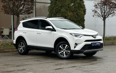 Toyota RAV4, 2016 год, 2 300 000 рублей, 3 фотография