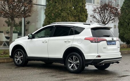 Toyota RAV4, 2016 год, 2 300 000 рублей, 4 фотография