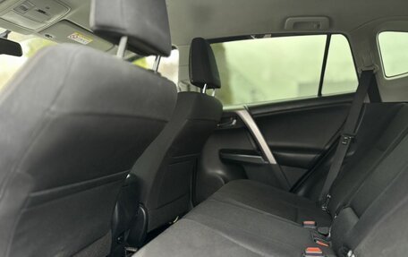 Toyota RAV4, 2016 год, 2 300 000 рублей, 21 фотография