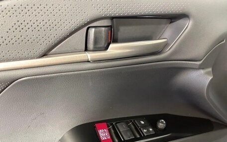 Toyota Camry, 2025 год, 6 155 000 рублей, 14 фотография