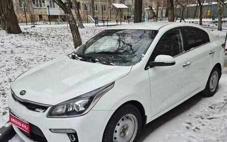 KIA Rio IV, 2018 год, 1 400 000 рублей, 1 фотография