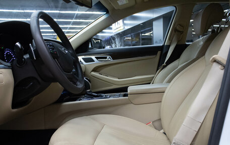 Hyundai Genesis II, 2016 год, 1 899 000 рублей, 11 фотография