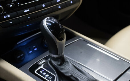 Hyundai Genesis II, 2016 год, 1 899 000 рублей, 24 фотография