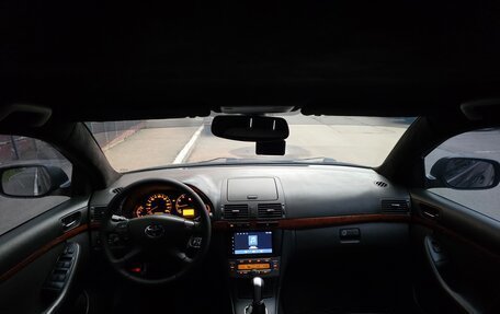 Toyota Avensis III рестайлинг, 2006 год, 750 000 рублей, 12 фотография