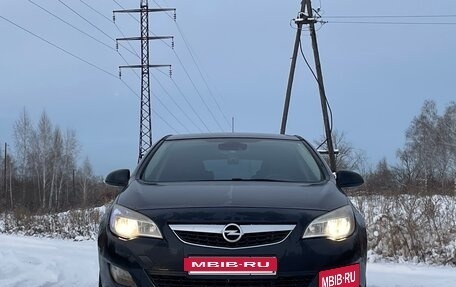 Opel Astra J, 2010 год, 559 000 рублей, 2 фотография