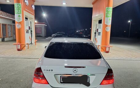 Mercedes-Benz E-Класс, 2002 год, 1 250 000 рублей, 3 фотография