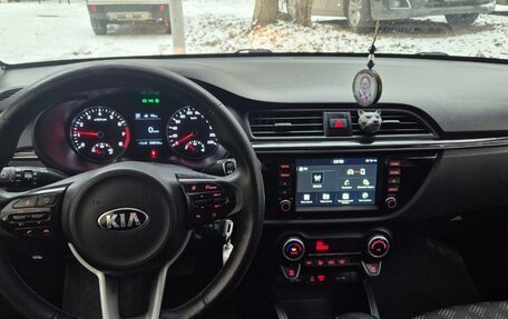 KIA Rio IV, 2018 год, 1 400 000 рублей, 9 фотография