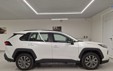 Toyota RAV4, 2025 год, 4 220 000 рублей, 8 фотография
