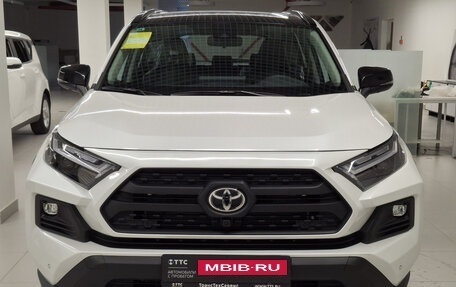 Toyota RAV4, 2025 год, 4 220 000 рублей, 6 фотография