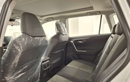 Toyota RAV4, 2025 год, 4 220 000 рублей, 16 фотография