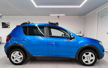 Renault Sandero II рестайлинг, 2017 год, 819 000 рублей, 5 фотография