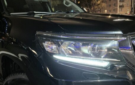 Toyota Land Cruiser Prado 150 рестайлинг 2, 2021 год, 6 890 000 рублей, 11 фотография