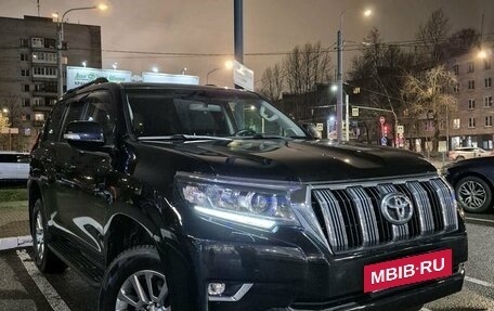 Toyota Land Cruiser Prado 150 рестайлинг 2, 2021 год, 6 890 000 рублей, 2 фотография