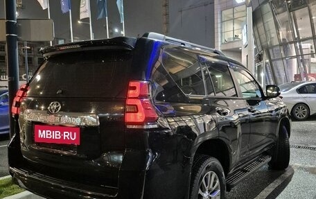 Toyota Land Cruiser Prado 150 рестайлинг 2, 2021 год, 6 890 000 рублей, 10 фотография