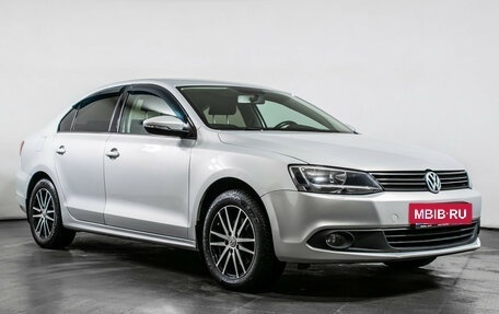 Volkswagen Jetta VI, 2012 год, 830 000 рублей, 3 фотография