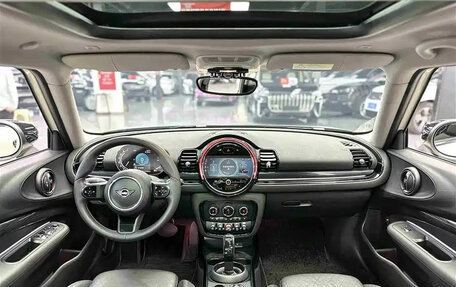 MINI Clubman, 2022 год, 2 747 400 рублей, 3 фотография