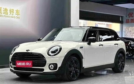 MINI Clubman, 2022 год, 2 747 400 рублей, 2 фотография